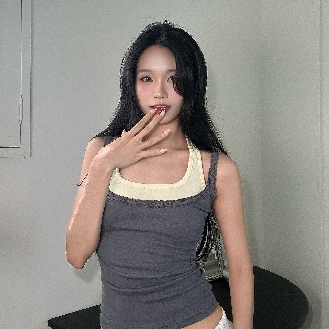 홀터넥 레이어드 브라탑 EBWRG4914M